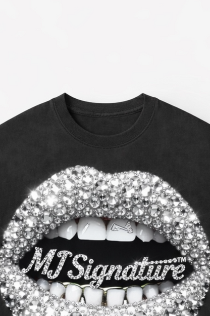 “Greatness” Diamond Lips Graphic T-Shirt – Black.